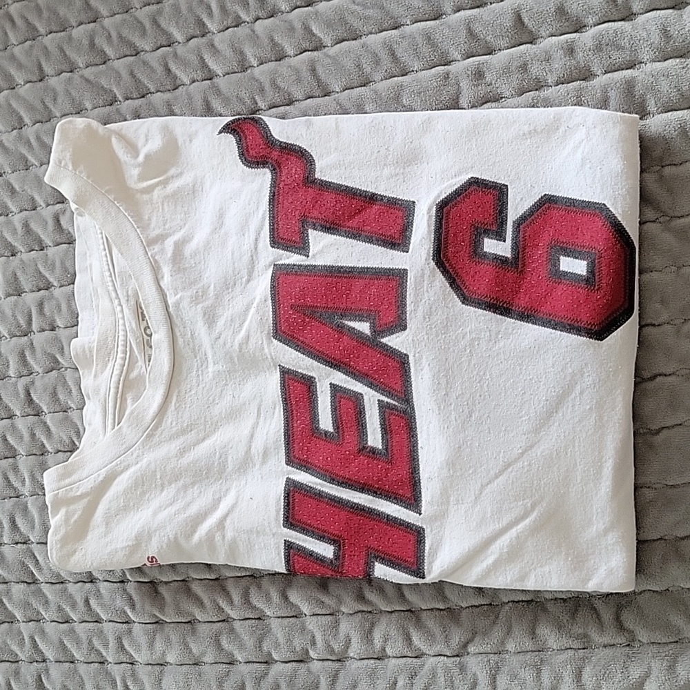 Adidas Heat #6 James tshirt